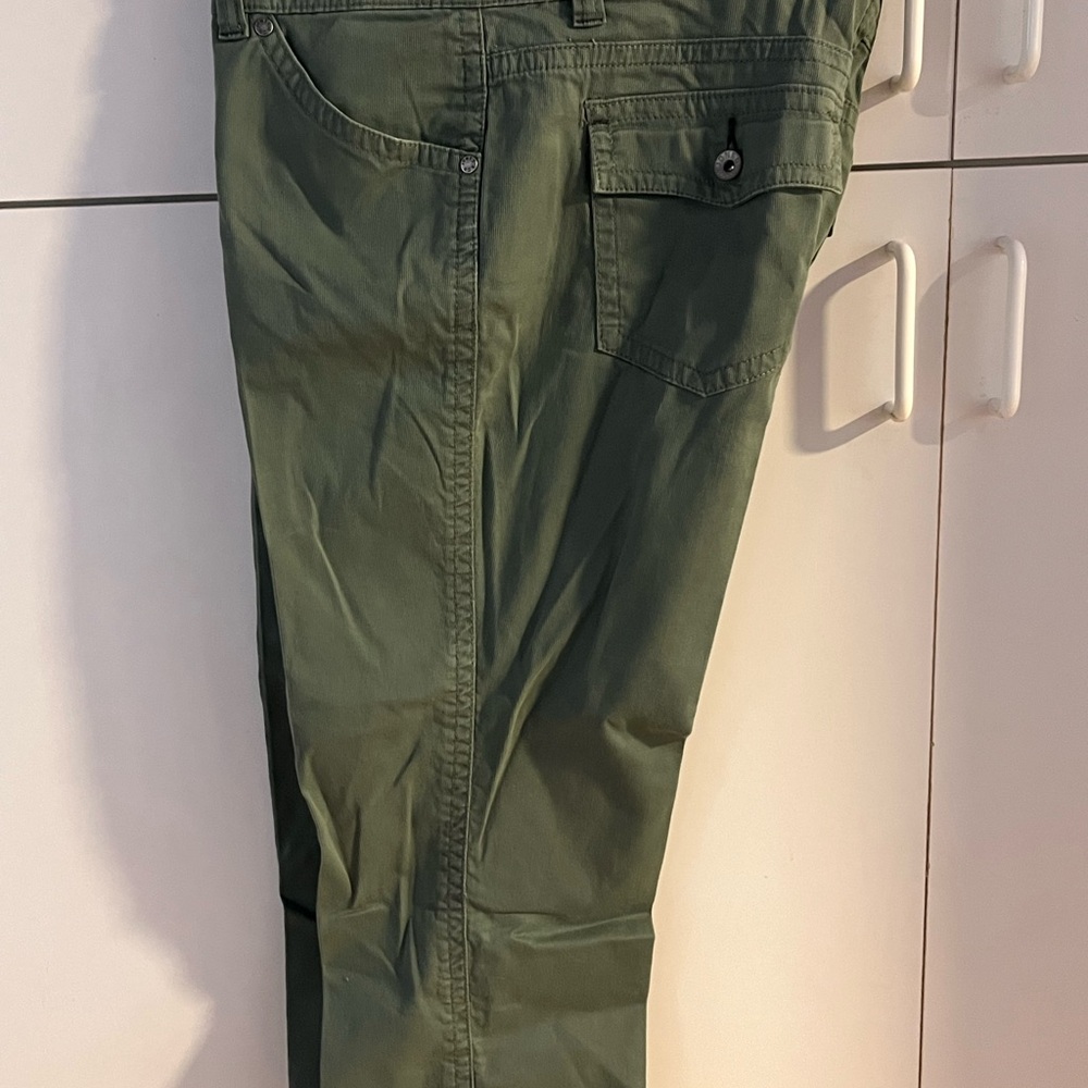 Women's Olive Green Crop Pants - Size 12